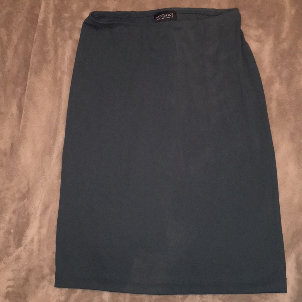 Ann Taylor Factory hunter green skirt size S